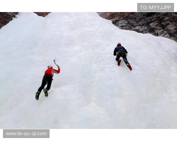 挑战极限!攀冰比赛考验速度与技术的极致较量